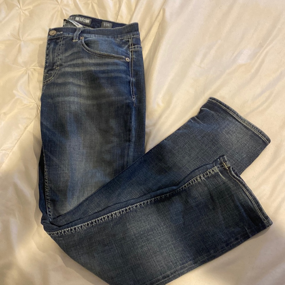 Straight leg pair of jeans. Comfortable and stretchy, only worn a couple times